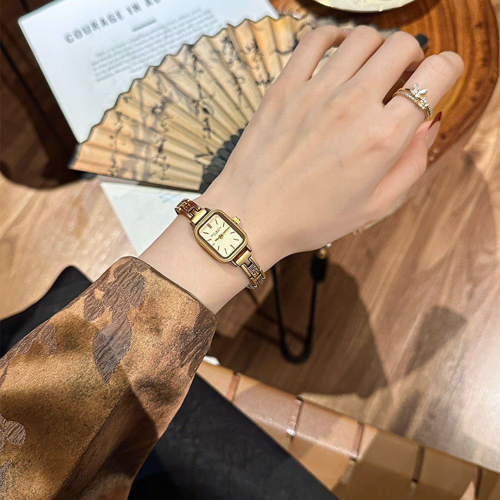 Vintage Bracelet Gold